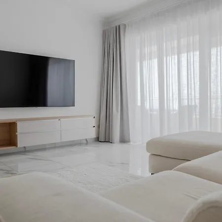 Seafront Elegance With Pool Apartment Sliema Exterior photo